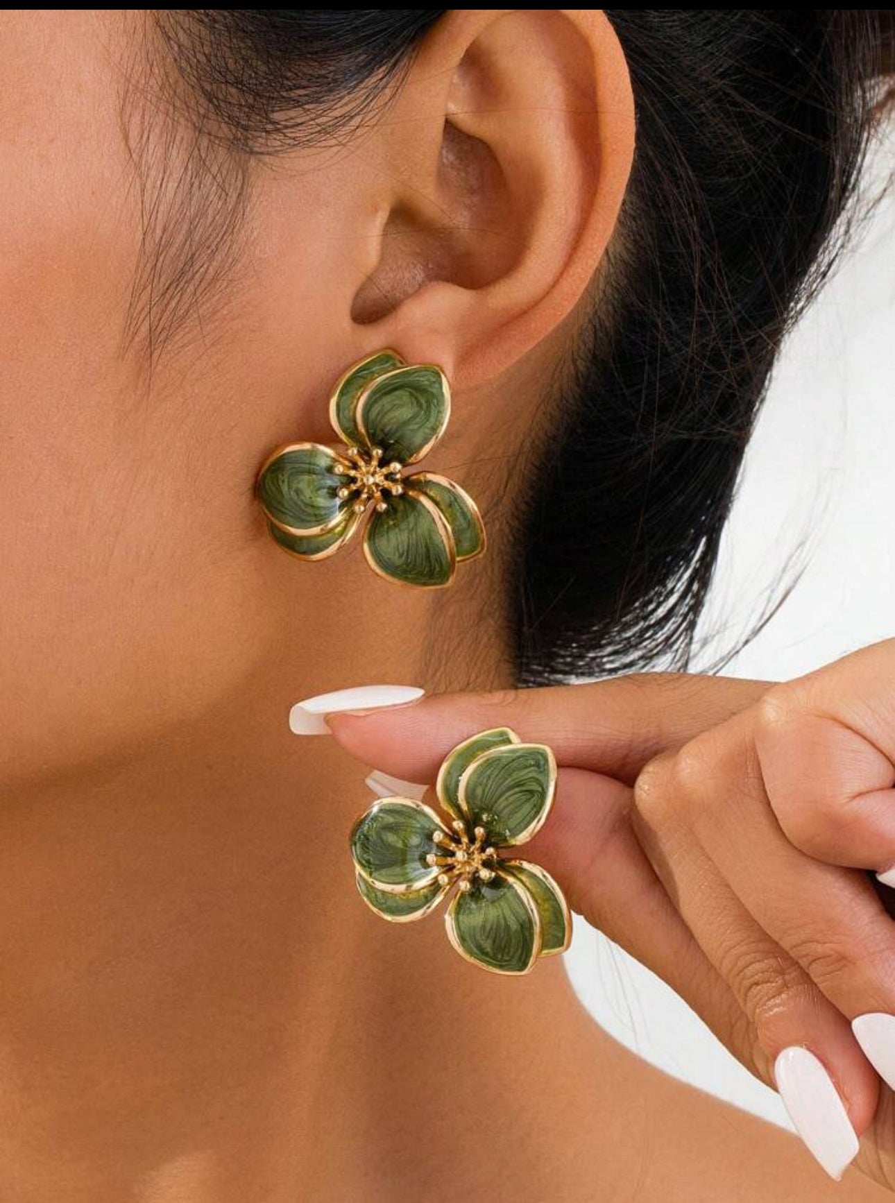 Seaside Floral Drop Stud Earrings